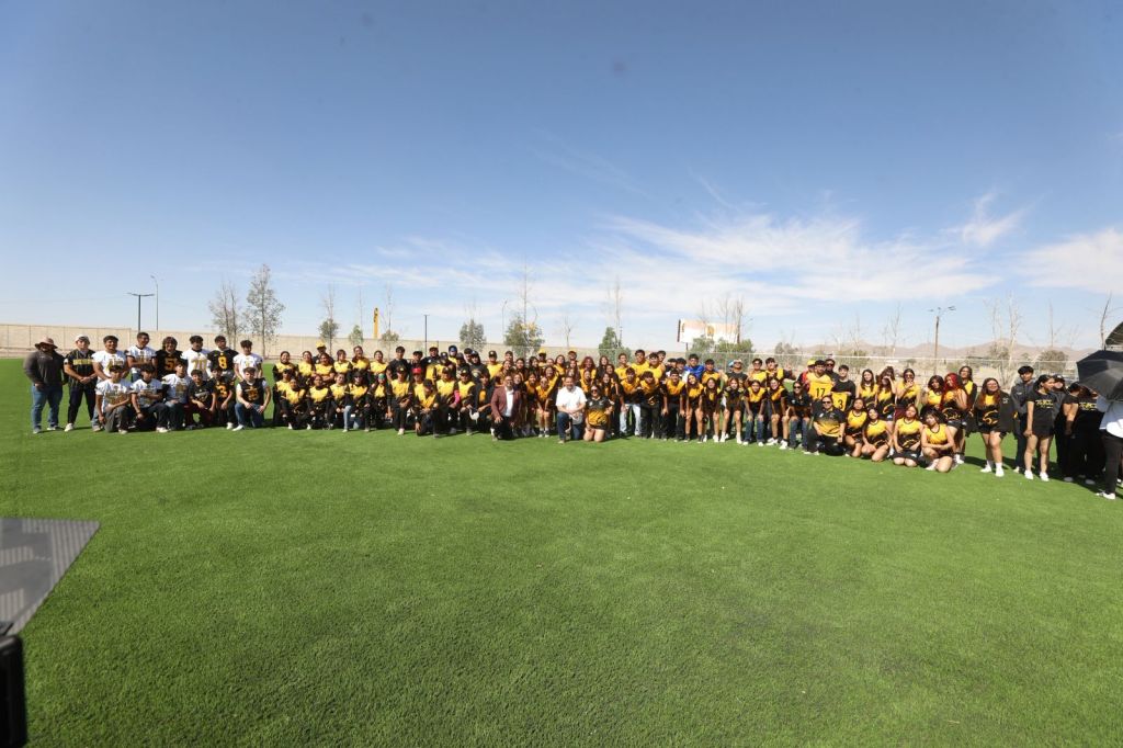 Juárez invierte en deporte: entregan campo de béisbol rehabilitado en el CBTIS 128 con inversión superior a 8&nbsp;millones