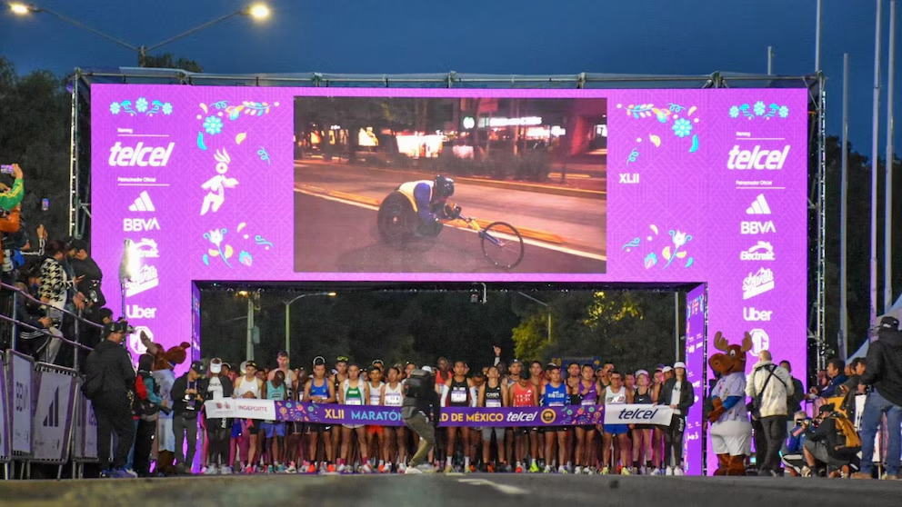 Maratón CDMX 2025 tuvo participación récord e internacional, rehabilitarán vías tras accidentes por&nbsp;baches