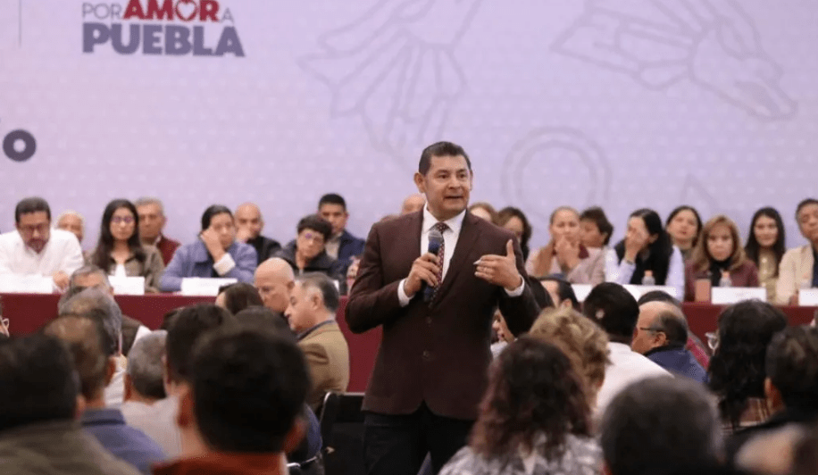 Armenta llama a su gabinete a no robar, no mentir y no traicionar a Puebla