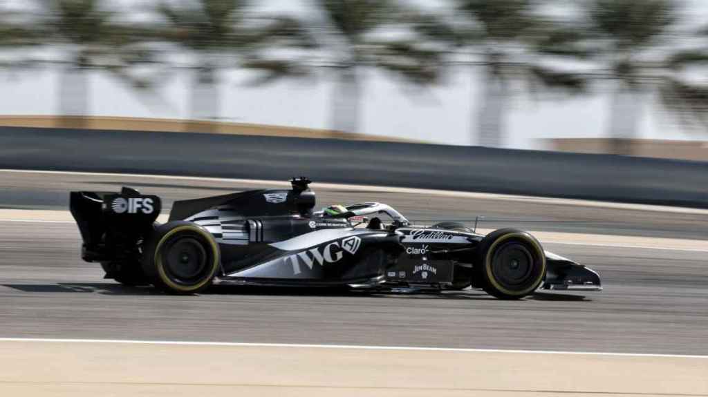 Checo Pérez y Cadillac F1 realizan test privado en Bahrein