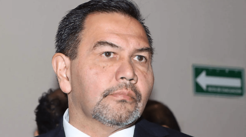 Cruz Pérez Cuellar 001