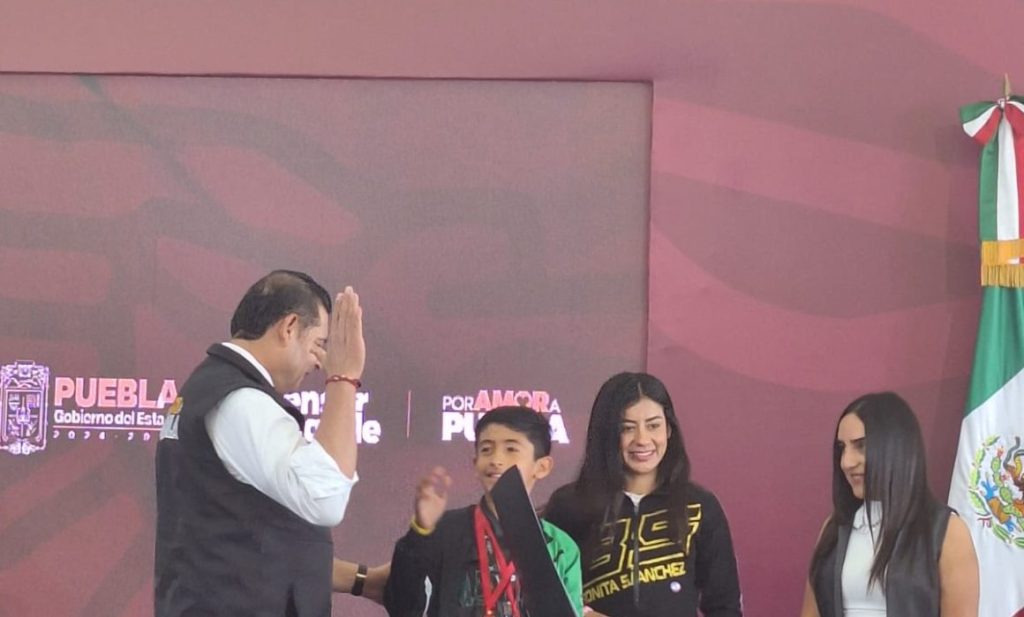 gaby la bonita sanchez 001